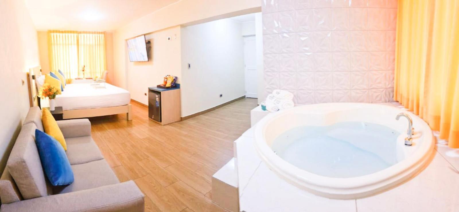 Acuario Hotel & Suite Lima Exterior photo